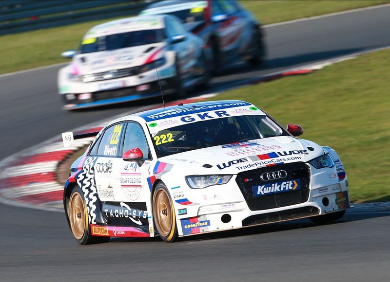 Paul Rivett in action for TradePriceCars at Snetterton BTCC 2020